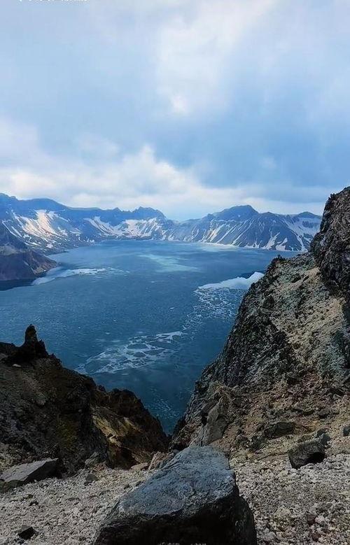 长白山天池视频,壮丽火山湖的云端奇观