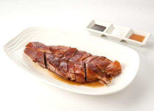 片皮鸭视频,传统美食的现代化演绎
